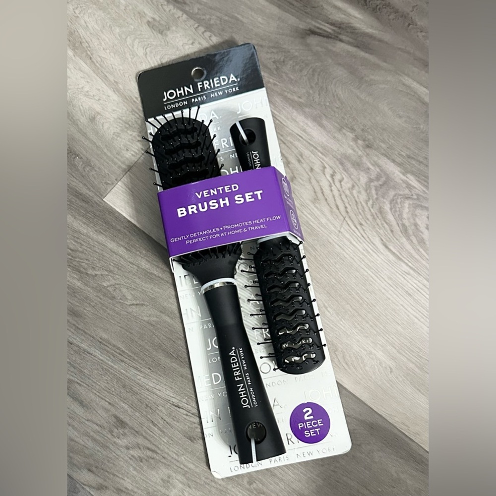 🧦 John Frieda - Vented Hairbrush Set